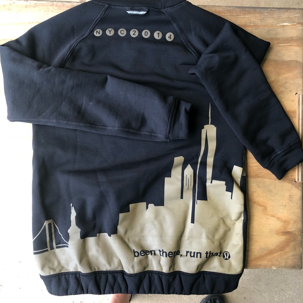 Lululemon NYC Black & Gold Sweatshirt LIMITED RUN